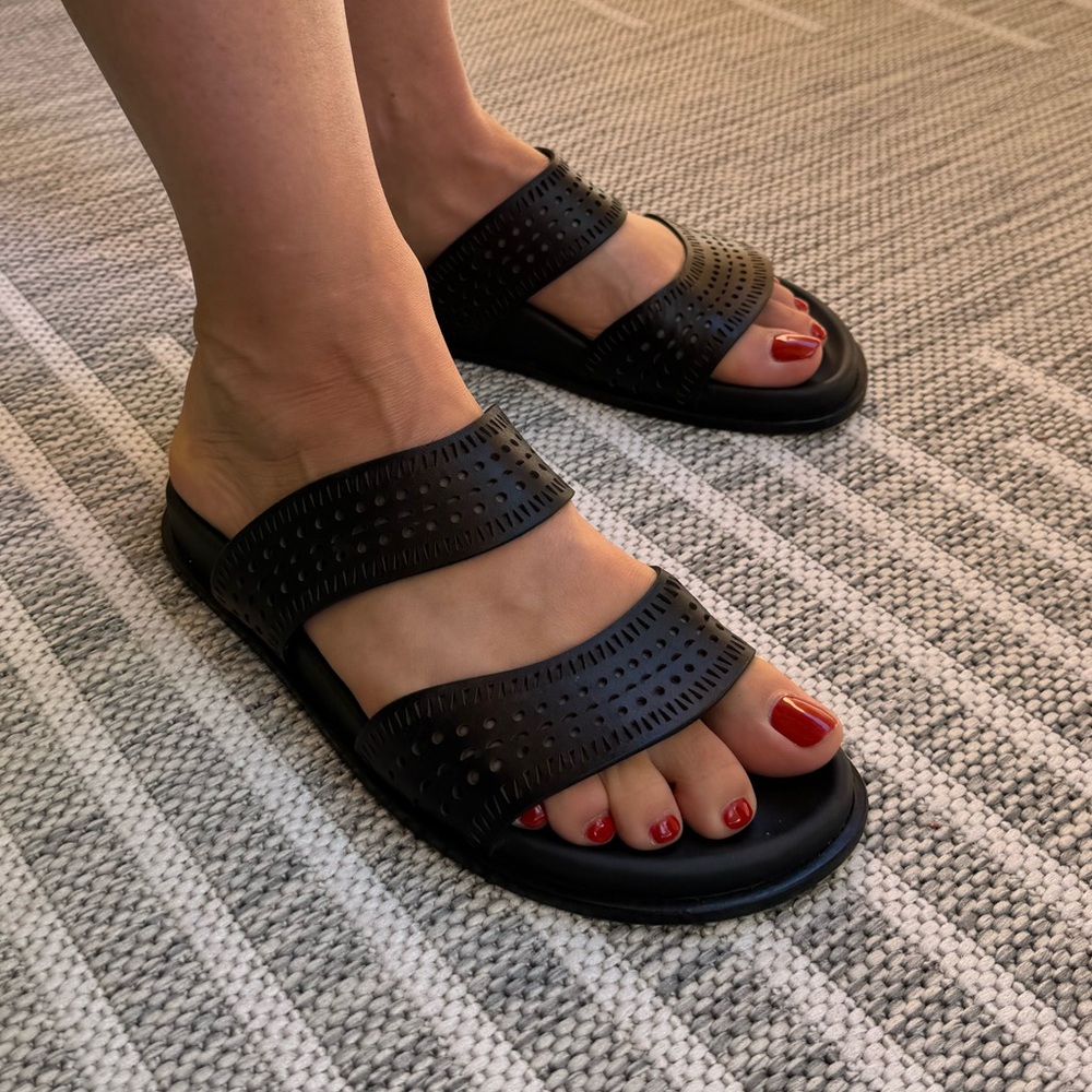 Alaia Slippers Size 7.5